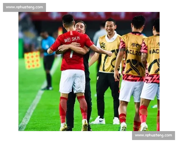 沙尔克 04 锁定未来核心！法齐签约五年助力复兴