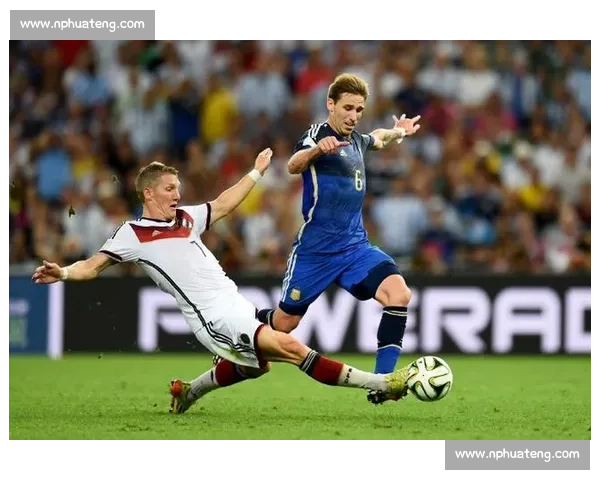 铲球成功率！2026世界杯防守动作有多凶狠