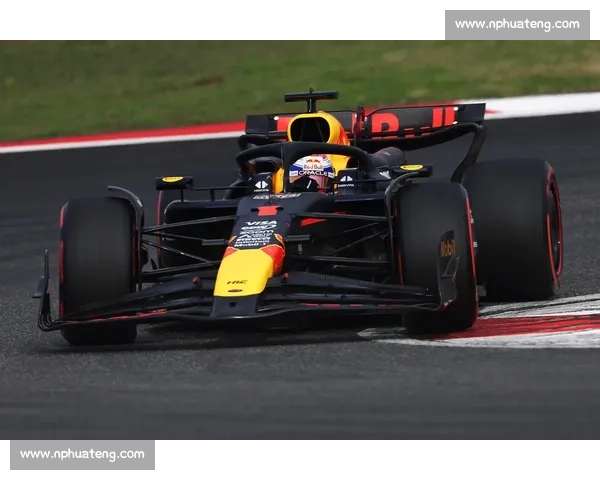 F1中国大奖赛：维斯塔潘统治赛场，上海站上演速度与激情！