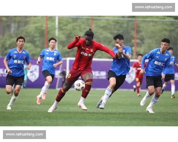 惊!某中超球星私生活混乱,豪门蒙羞! 惊!某中超球星私生活混乱,豪门蒙羞!